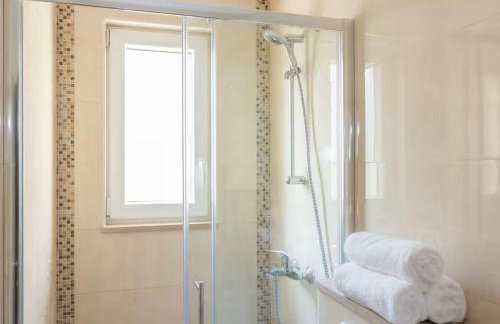 Mountain House with Sea View - Foto 11