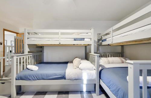 Serene Escape at Big Bass Lake & Pool Access - Foto 30