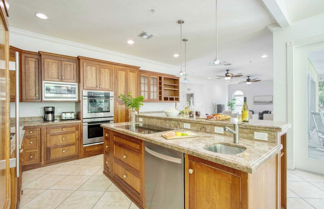 Walk to Beach, Pool+hot Tub, Game Room Captiva 5bdr Coco Mango by Avantstay - Foto 16