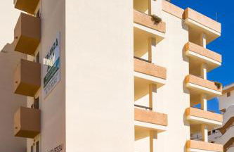 Apartamentos Arlanza - Adults Only - Photo 19