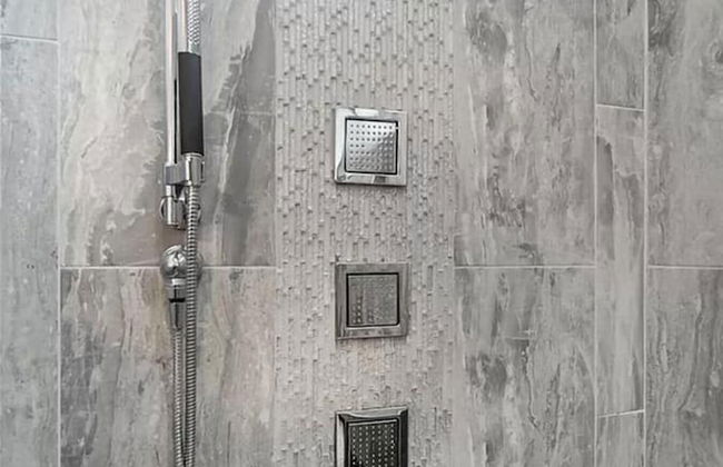 Stunning Luxury Mediterranean-style Private Oasis! - Foto 19