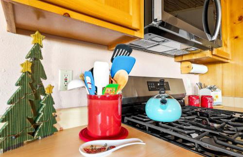 Breathtaking Cabin Backing the National Forest - Foto 51