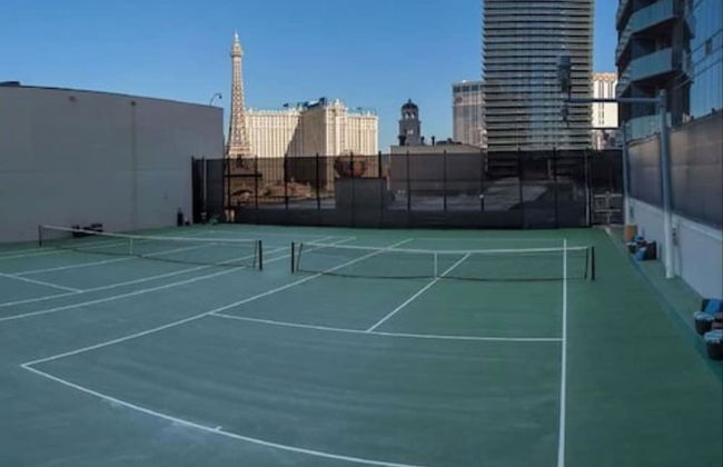 Stay together on the strip - 6 comfy beds w/view! - Foto 36