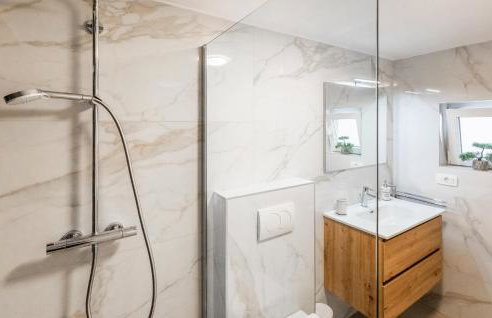 2 Bedroom Stunning Home In Desne - Foto 46