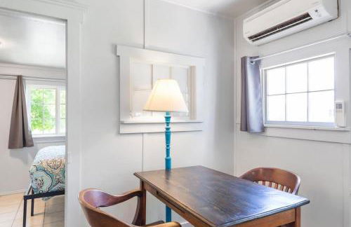 Historic Water's Edge Cottage 10 - Foto 11