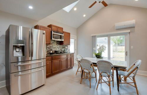 Great for Gatherings! Charming Woodbridge Duplex - Photo 2