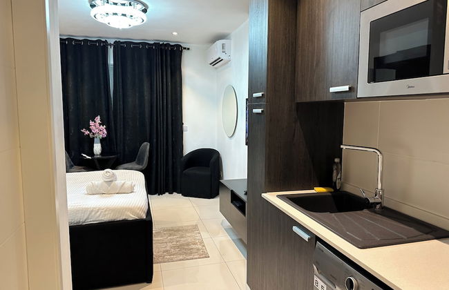 Unique Homes by Lennox - Photo 20