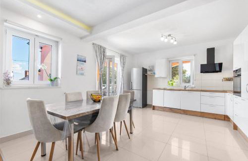 Apartment Mariuccia with Private Pool - Foto 4