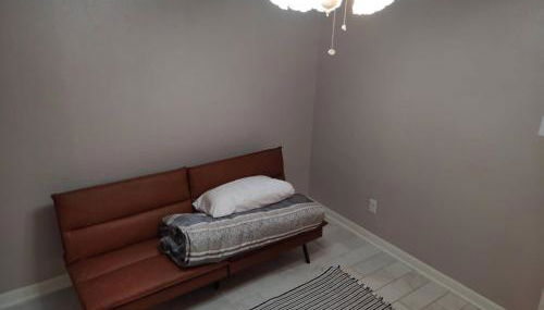 1700 SQFT Baytown Comfy Corporate Budget Oasis - Foto 4, Other