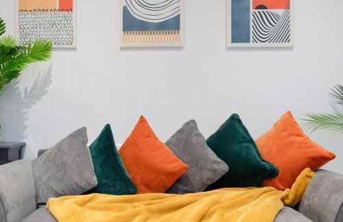 Large 4 Bed Brixton House - Parking Garden Wi-Fi & Sky TV! - Foto 3