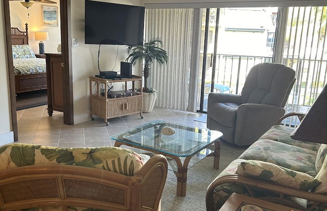 Gorgeous 2 bedroom condo with panoramic views of the Atlantic Ocean. 2 Condo by RedAwning - Photo 17