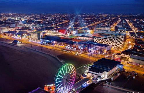 Elite Retreat Blackpool - Photo 20