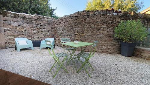 Chez Emma et Louise - Maison individuelle avec stationnement gratuit - Foto 3, Garden, Garden view