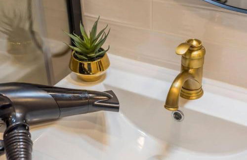 NEW APT in the heart of Madrid - Photo 27