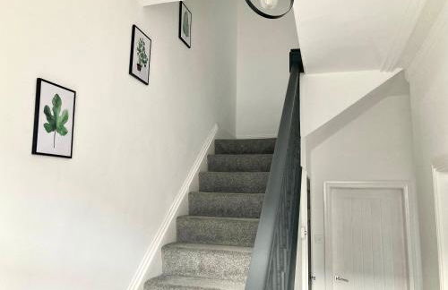 No 7 - 3 Bed House, Parking, Walkable to City, Quiet Location - Foto 39