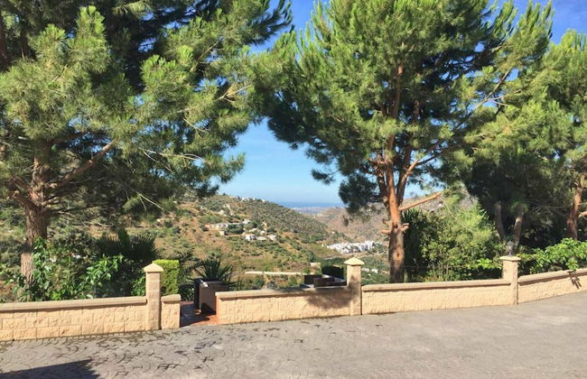 Luxury Villa in Sayalonga With Private Pool - Photo 33