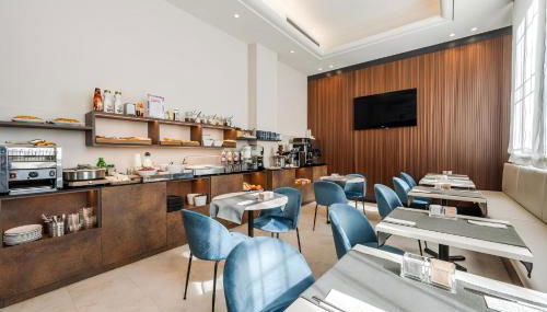 Astoria Deluxe Rooms,,Check in presso L’Hotel Astoria, Via Fratelli Rosselli 14 ,, - Foto 3