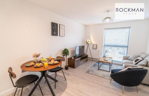 Royal Oak Apartments 3 - Secure Parking - Perfect for Contractors - 2 Bedroom - 2 Bathroom - Fast Wi-fi - Long Term Stays - - Foto 14