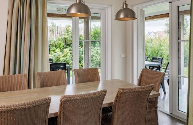 Beautiful Villa With Sauna and Rowing Boat, 400 m From the sea - Photo 18