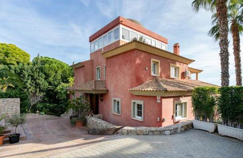 Villa Leandro, First Line Villa with amazing sea views and private access to the sea! - Photo 10