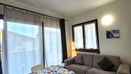 Onda del lago Mountain Lake Iseo Hospitality - Foto 5