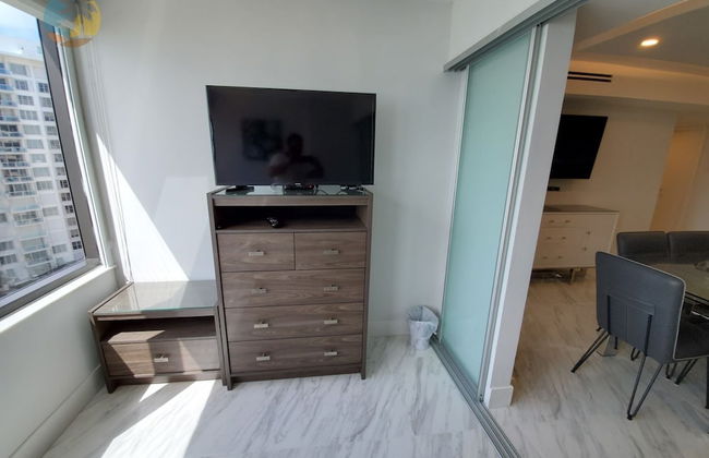 Alexander 1103 4 Bedroom Apts by RedAwning - Foto 51