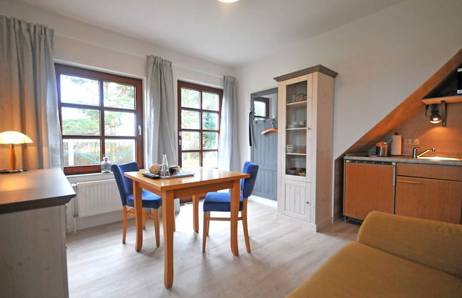 Aparthotel in Sellin with garden and terrace - Photo 6