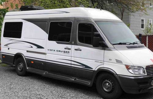 Private and cozy RV, direct bus to NYC Manhattan only 2 blocks away, MetLife Stadium FIFA World Cup 25 minutes away - Foto 20