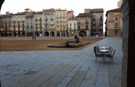 Apartaments Vicus 2 con vistas a la Plaza Mayor de Vic - Photo 3