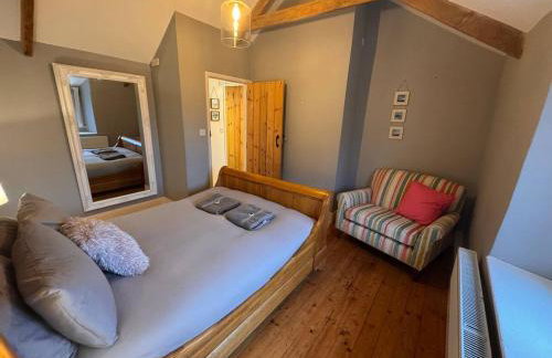 3 Double Bed Character Cottage in Quiet Hamlet - Photo 12