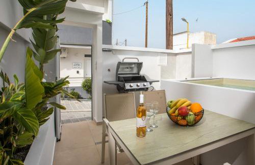 Casa Antonis - Modern Home with Jacuzzi near Faliraki - Photo 2