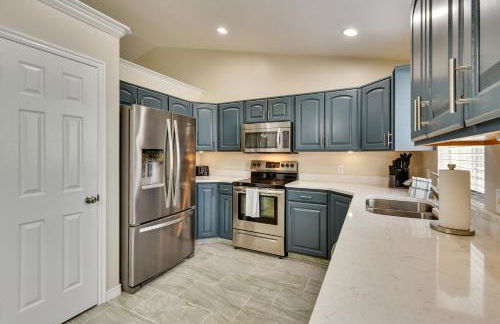 Family-Friendly Clearfield Home with Hot Tub! - Photo 11