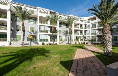 Seaside Sotogrande Retreat with pool - Foto 45