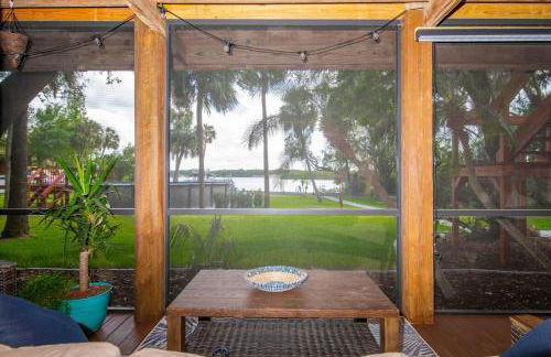 Huge Waterfront Mini-Resort w Gym, Dock & Pool - Foto 41