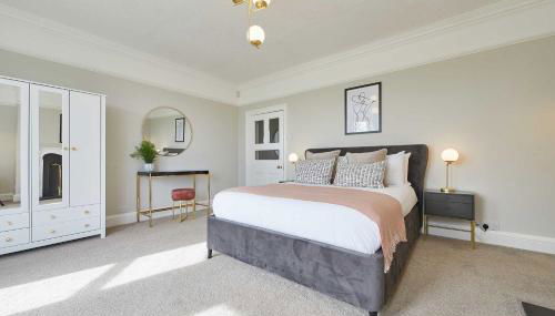 Host & Stay - The Old Rectory - Photo 1