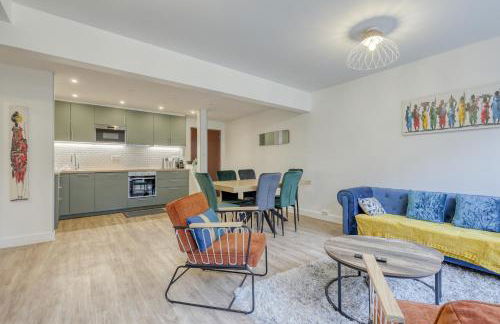 Branded New 4 Bdrs Flat - Huge Terrace - Prime Loc - Foto 6