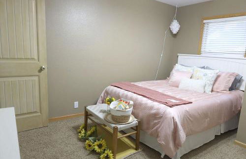 Lakefront Family Retreat w/ Views, Boat Slip - Foto 30