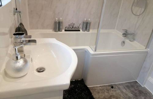 'Serenity in Somerset ' Self Catering House Rental Near Chard , Accomodation for Contract Workers only - Foto 35