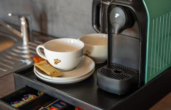 Boardinghouse City Home - Living - Photo 78