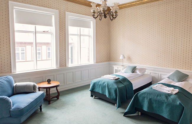 Centerspot Apartments - Photo 5