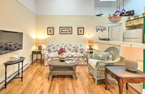 18 Mi to Crystal Mtn Couples Haven Near Lake - Photo 1