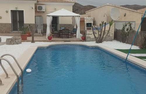 Villa Paz - Villa Familiar para 6 con piscina, AC, Wifi y parking - Foto 22