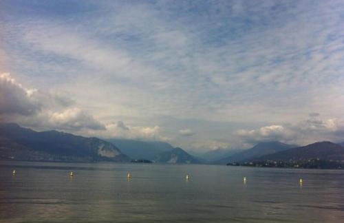 Cerro Lake view perfect for families, walk to the beach! - Photo 15