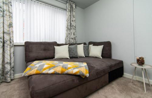 Large 4BDR House By Hyped Properties Short Term Rental Agency With Free Parking & Long Stays Shirebrook - Foto 51