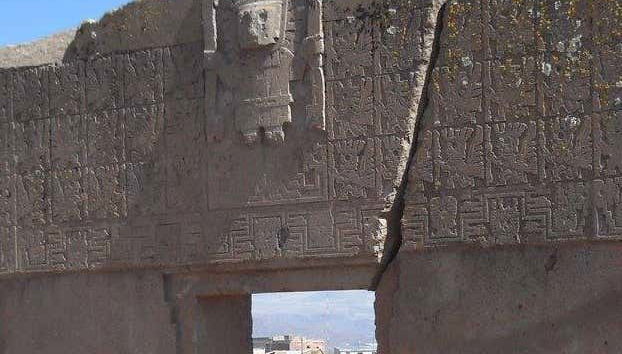 Particolare di una delle porte di Tiwanaku