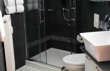 Exklusive Ferienwohnung Agnes in zentraler Bestlage von Zeitz! Vollausgestattet, freie Parkplätze, Magenta-TV, Highspeed WLAN, Fahrstuhl - Foto 17