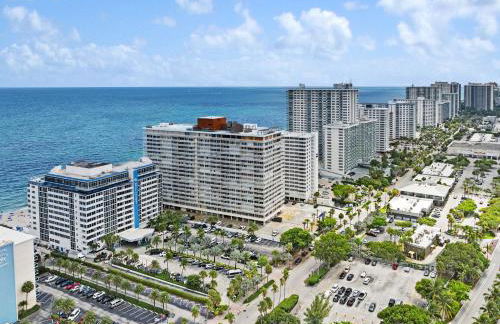 Beach Front 2 Bed Condo - Pool & Tiki Bar - Foto 15