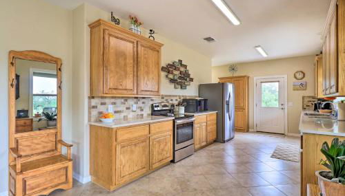 Bertram Ranch Property with Patio and Gas Grill! - Foto 2