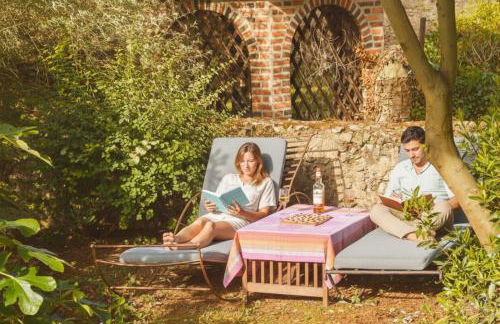 Cottage Mackinley, séjour spacieux et chaleureux, salon de jeux, grande salle à manger, 15 pers, Centre Historique, gare TER - Foto 7