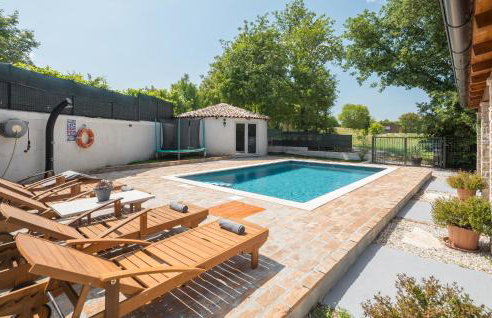 Beautiful Home In Krnicari With Wifi - Foto 12